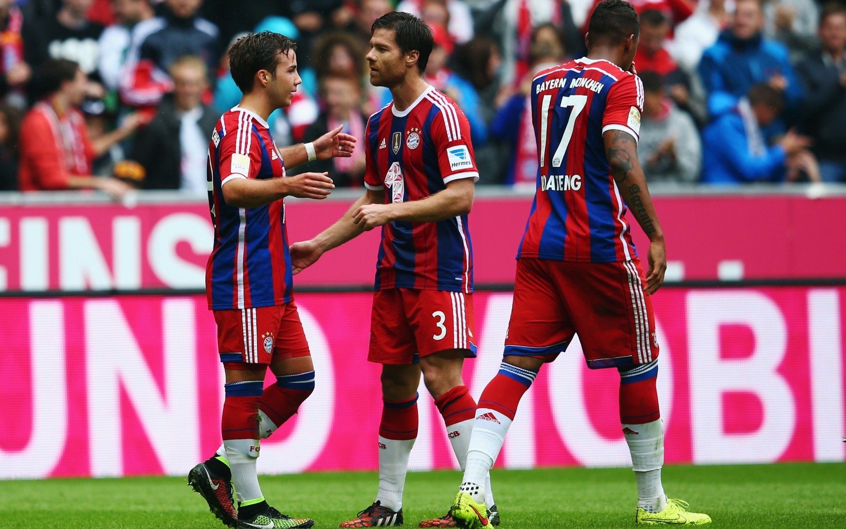 开云app下载-燃情5分钟！巴萨闪电两连击击溃热刺，孙兴慜防线千疮百孔成背景板，燃情5分钟！巴萨闪电两连击打爆热刺，孙兴慜防线崩盘成背景板